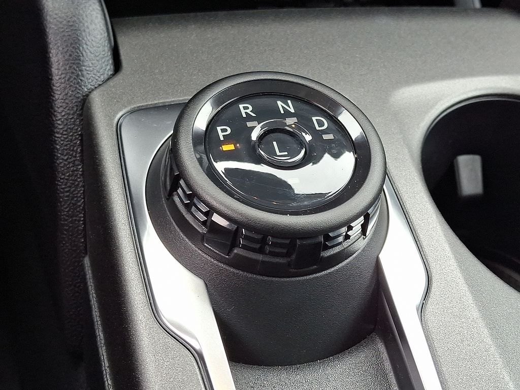 Vehicle image 12 of 13