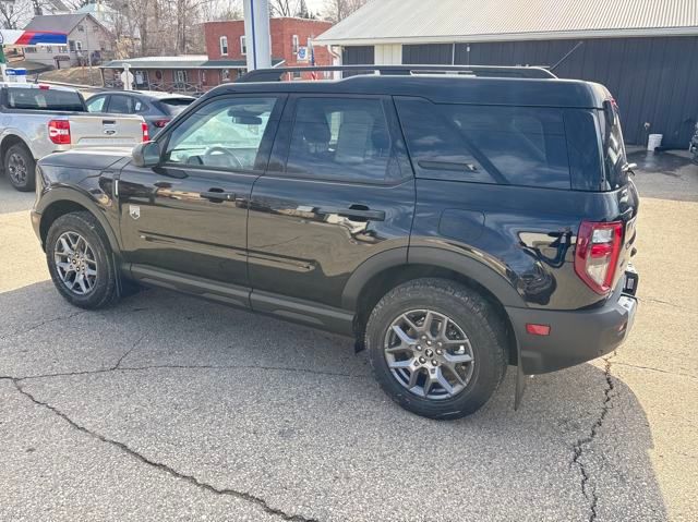 Vehicle image 7 of 28