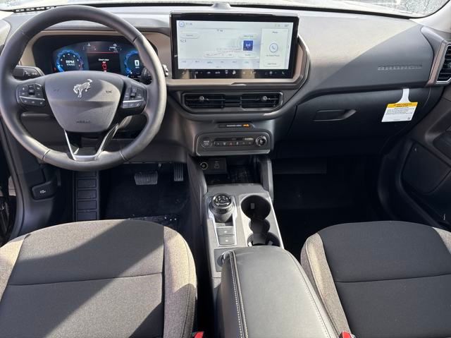 Vehicle image 17 of 28
