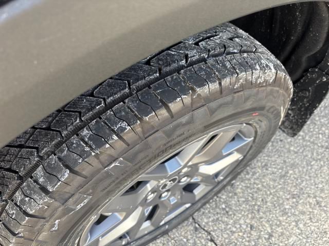 Vehicle image 15 of 28