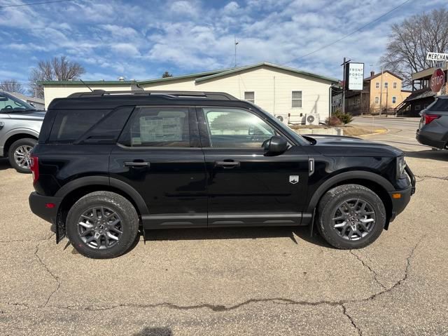 Vehicle image 4 of 28