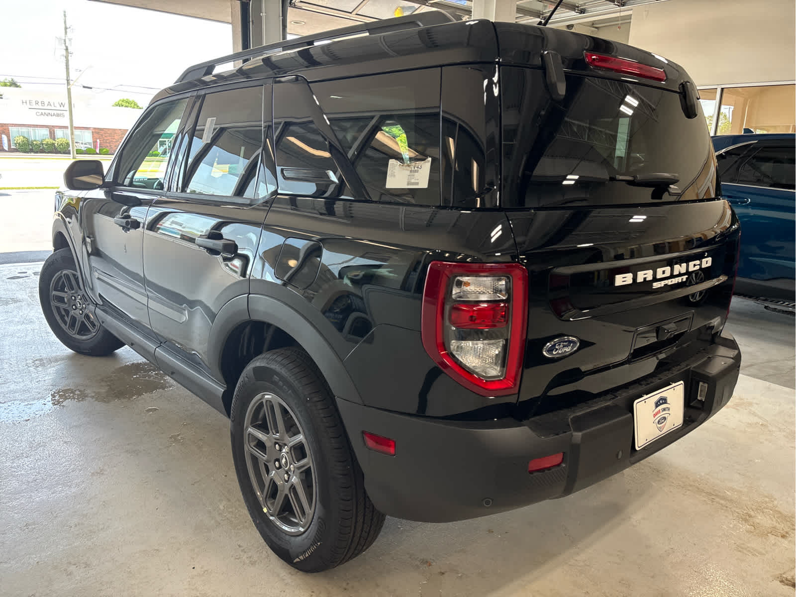 Vehicle image 5 of 29