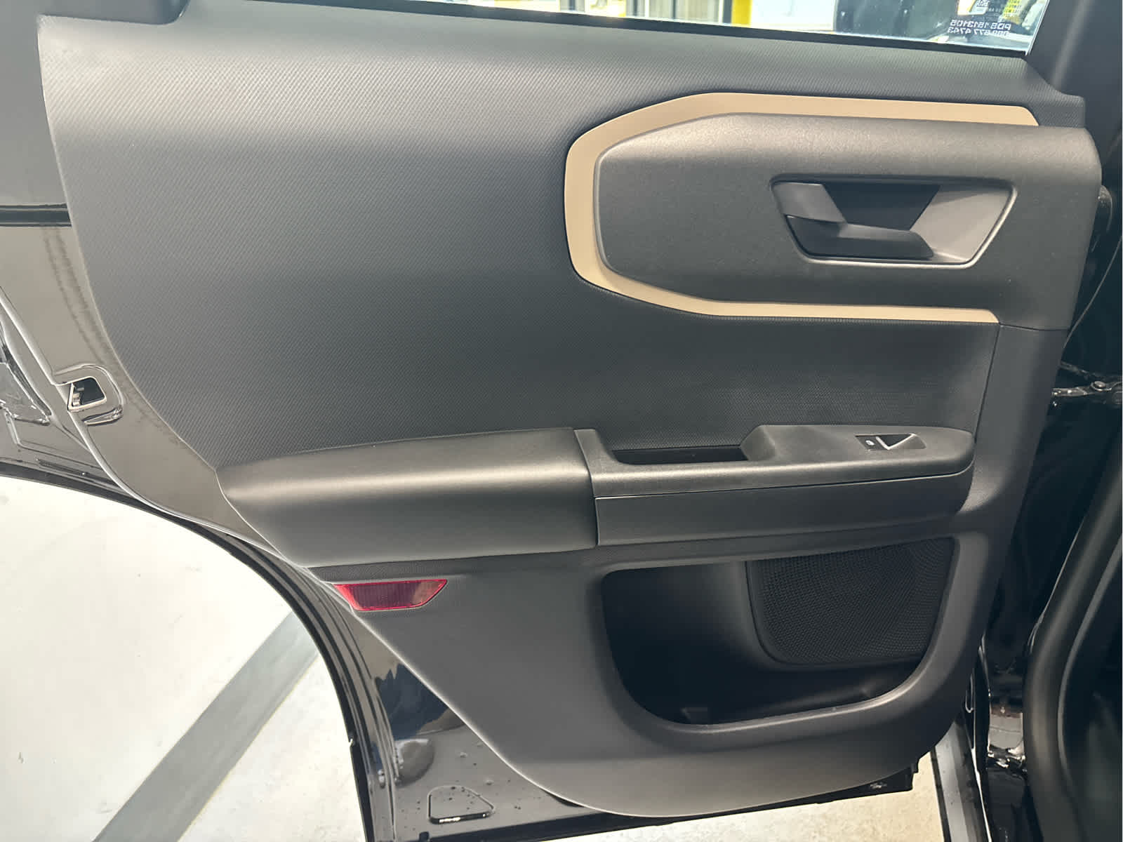 Vehicle image 18 of 29