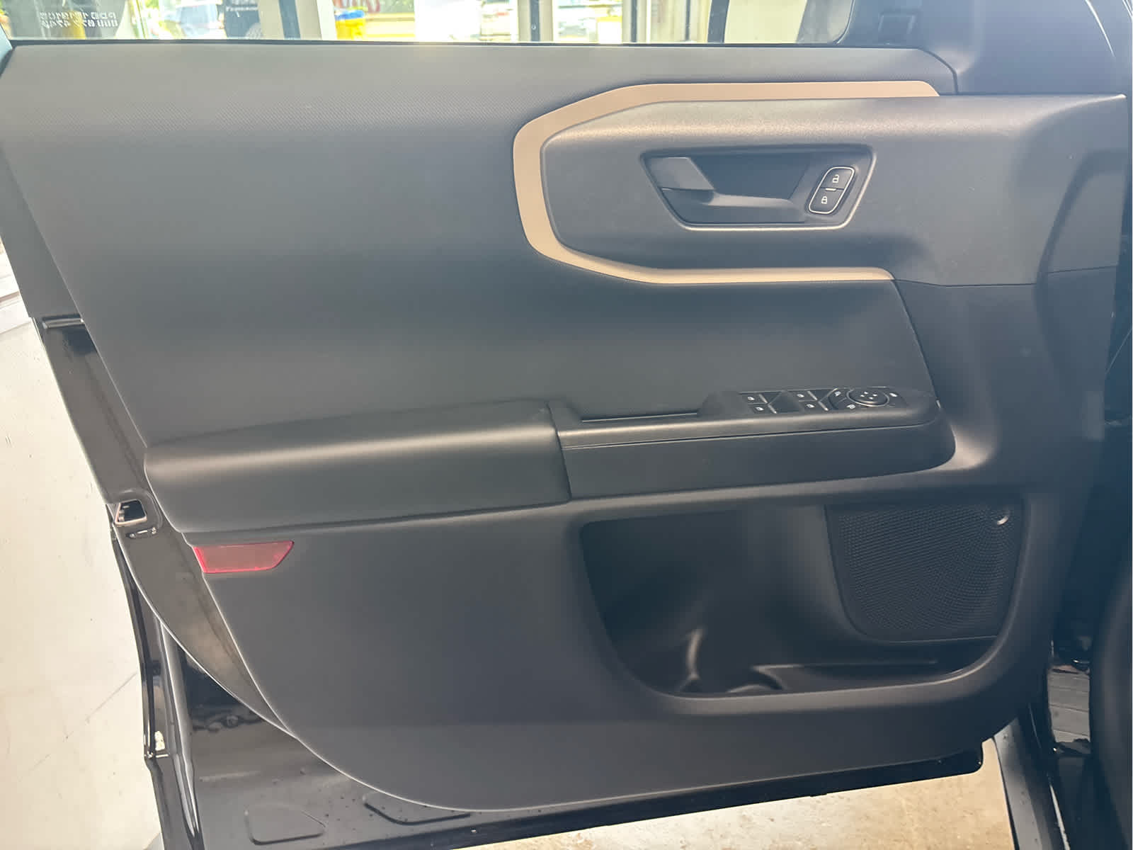 Vehicle image 13 of 29
