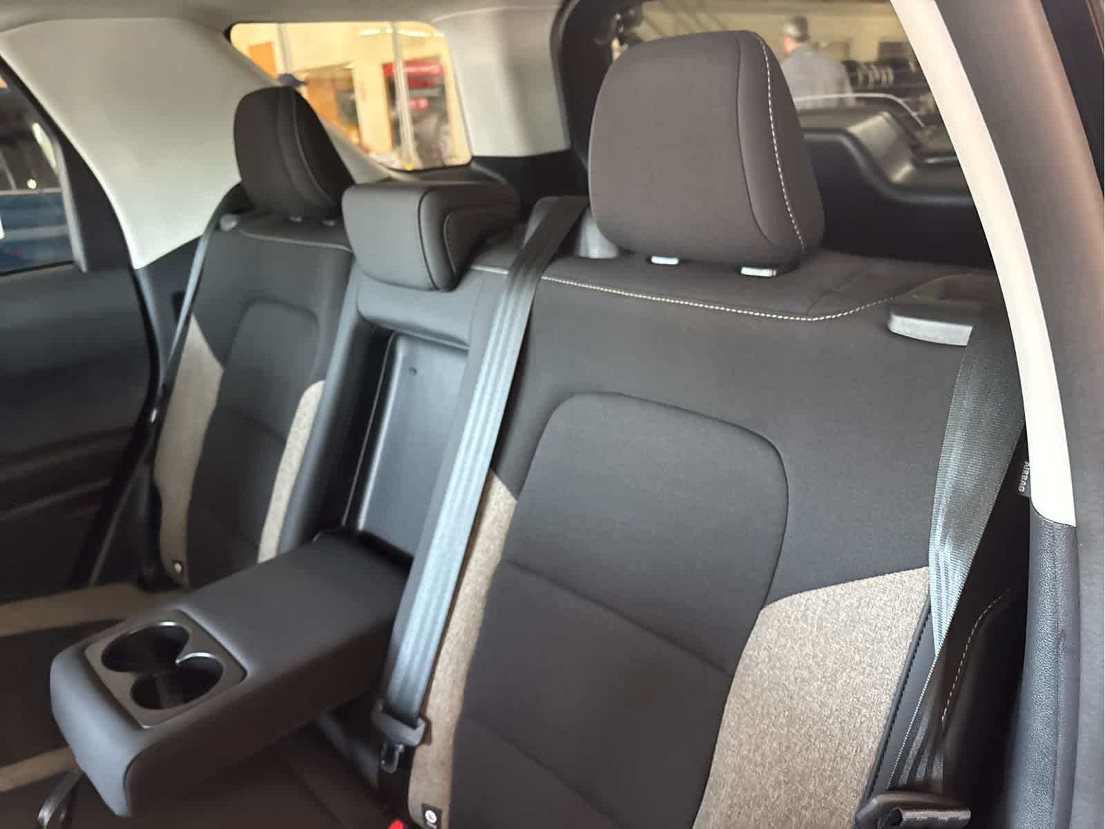 Vehicle image 21 of 29