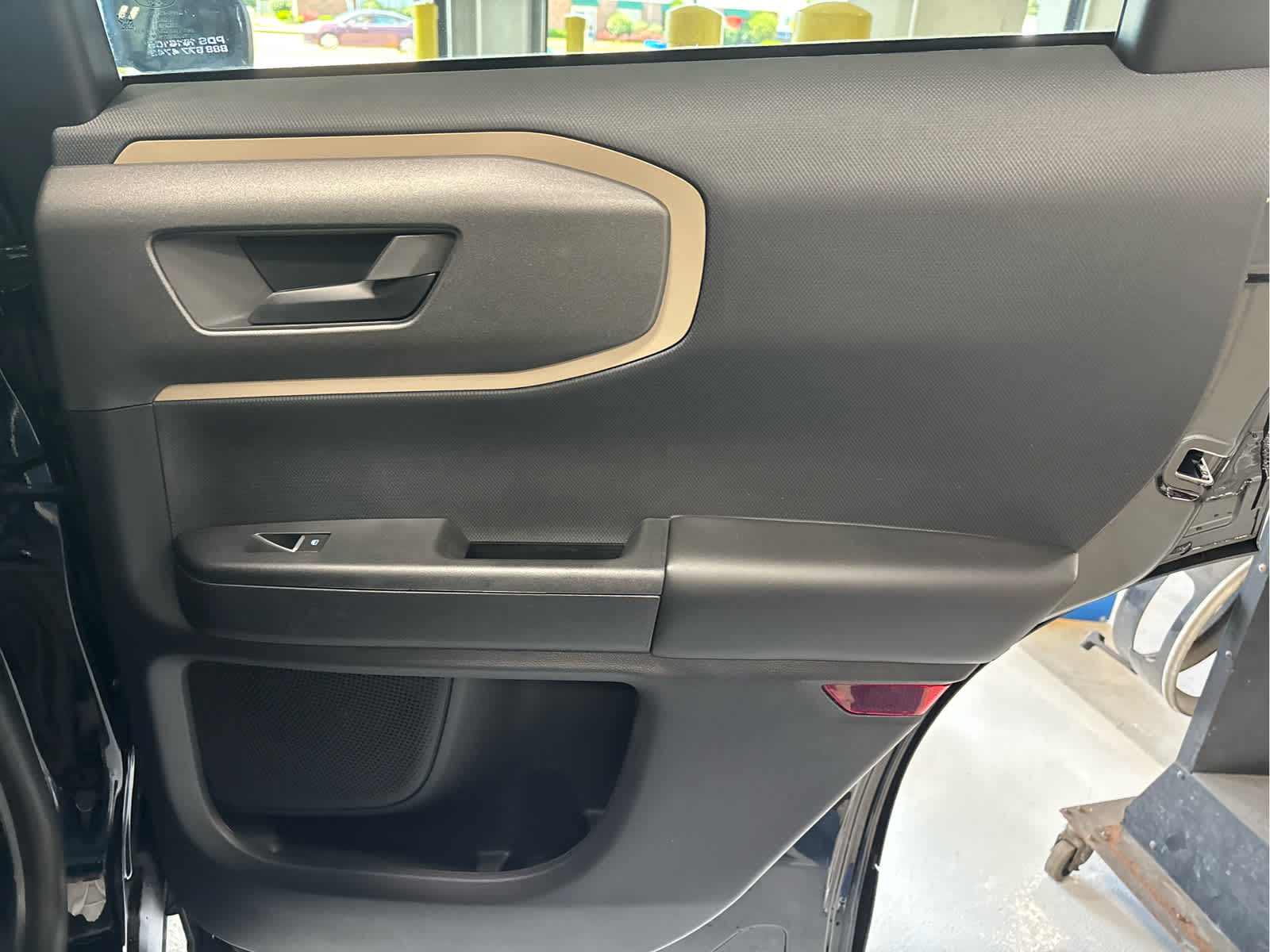 Vehicle image 22 of 29