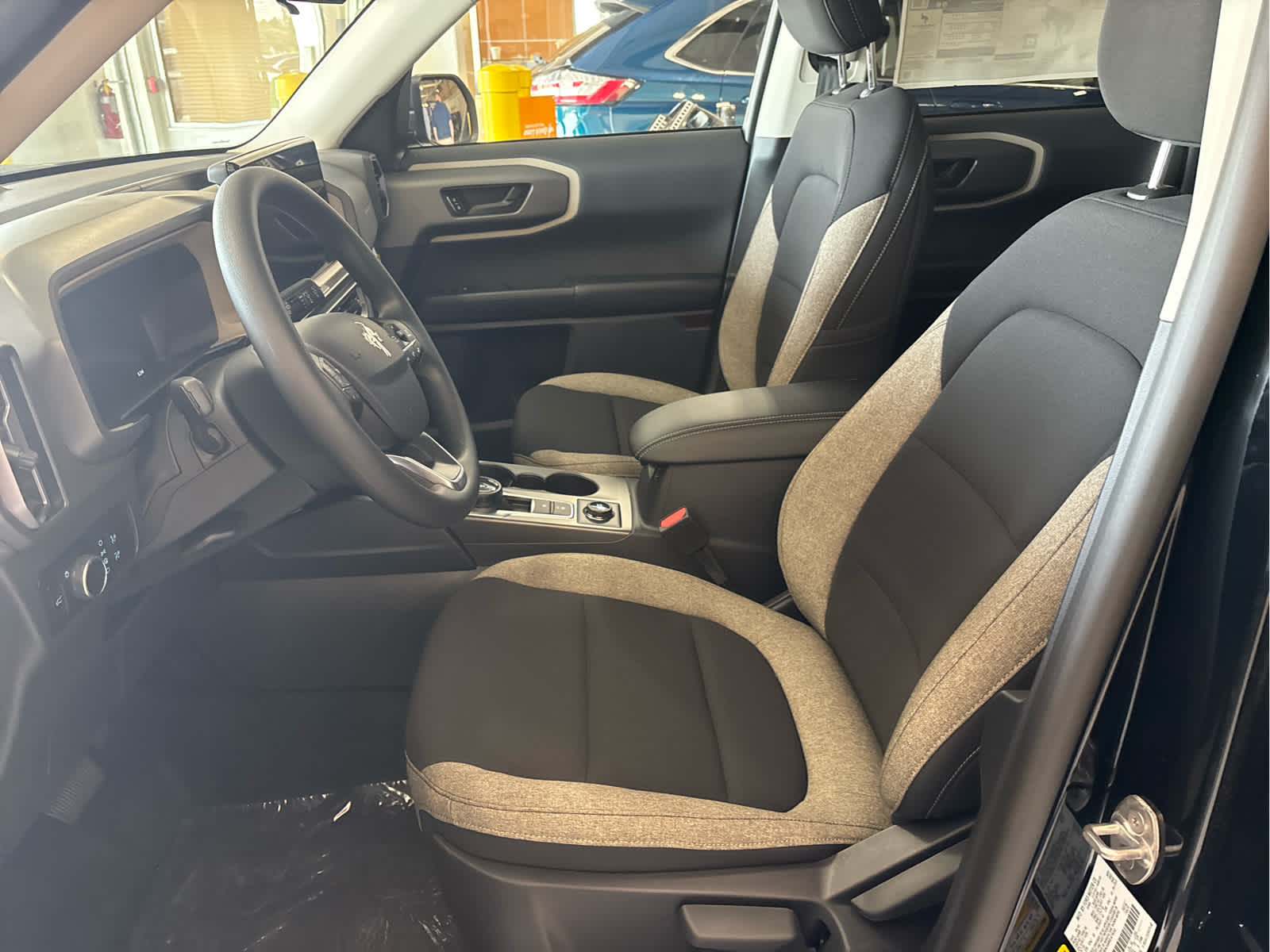 Vehicle image 15 of 29