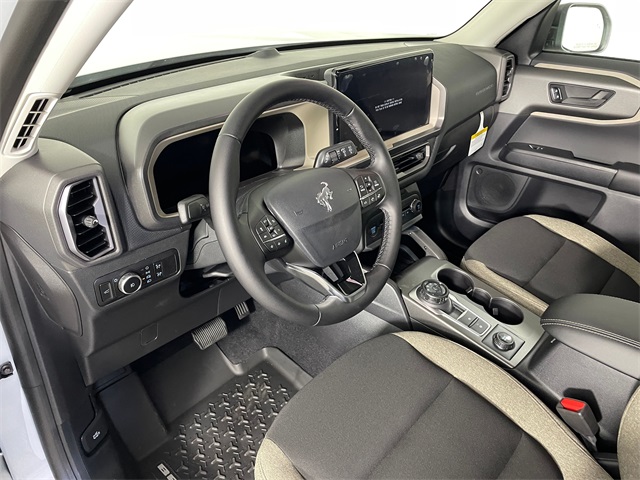 2025 Ford Bronco Sport Big Bend Image 6 of 7