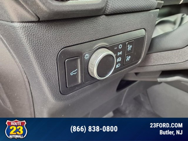 Vehicle image 12 of 19