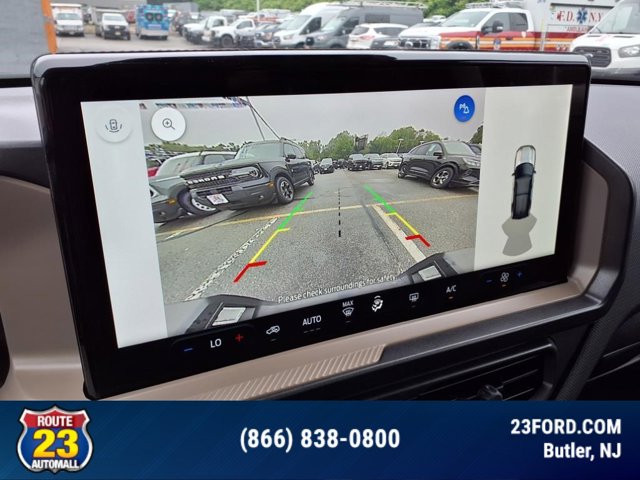 Vehicle image 11 of 19