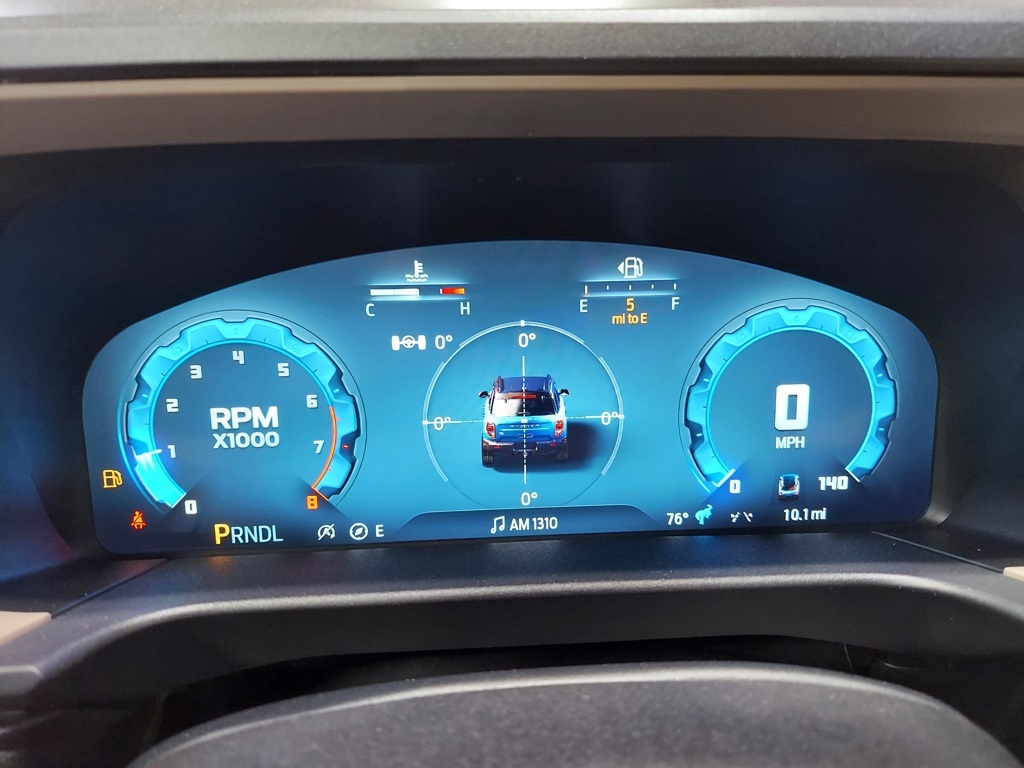 Vehicle image 14 of 33