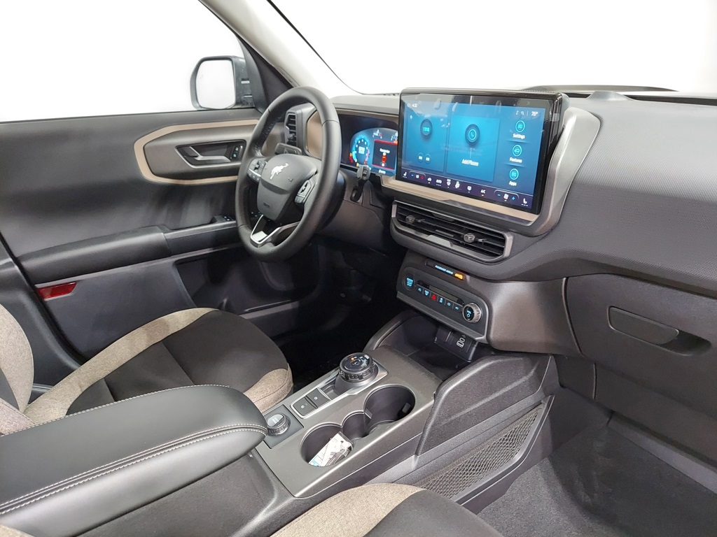 Vehicle image 12 of 33
