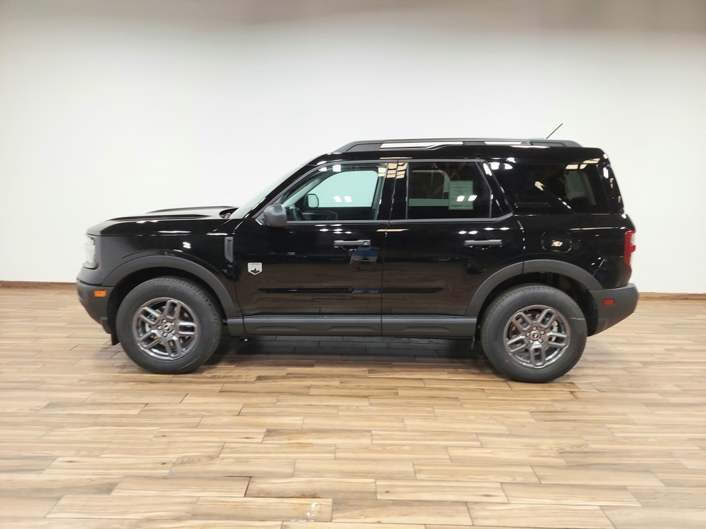 Vehicle image 5 of 33