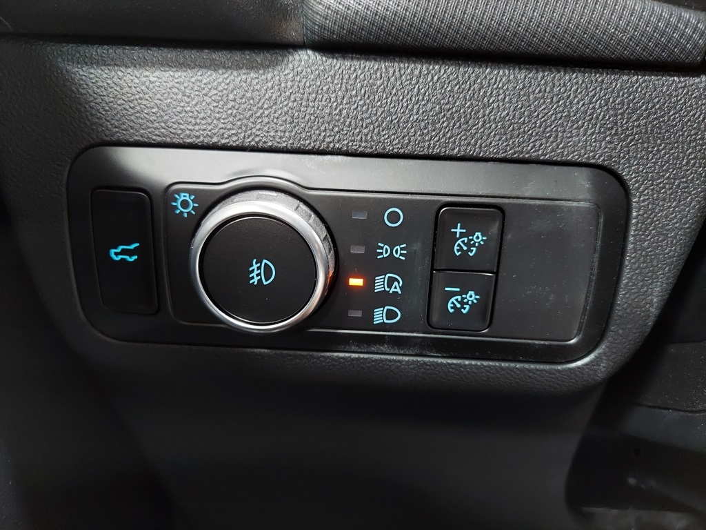 Vehicle image 24 of 33