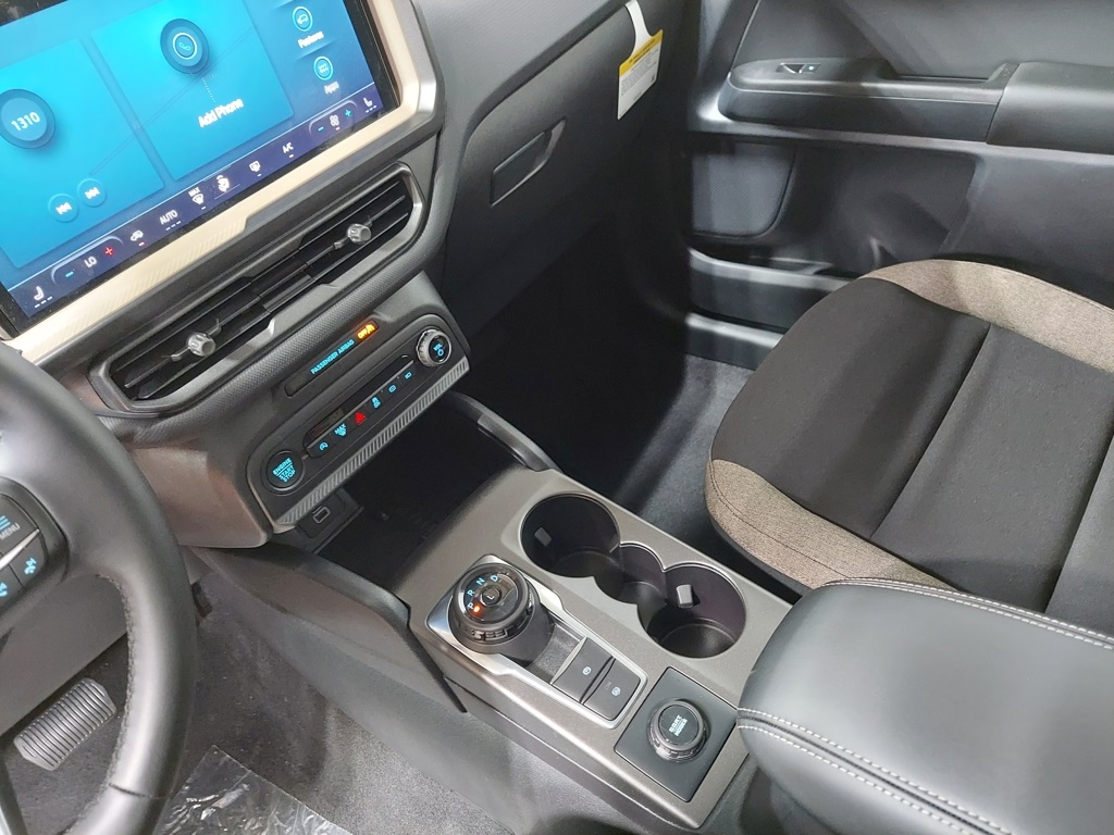 Vehicle image 18 of 33