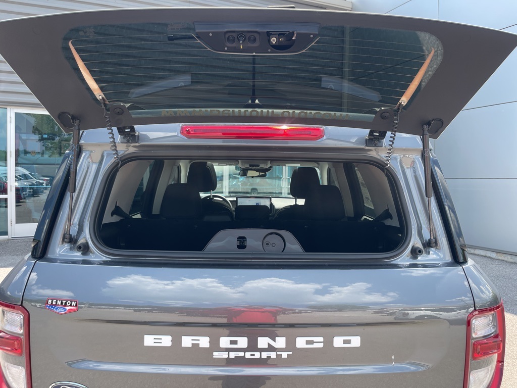 Vehicle image 11 of 40