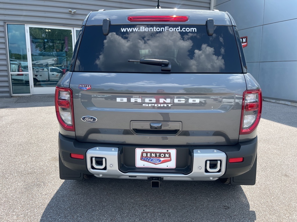 Vehicle image 6 of 40