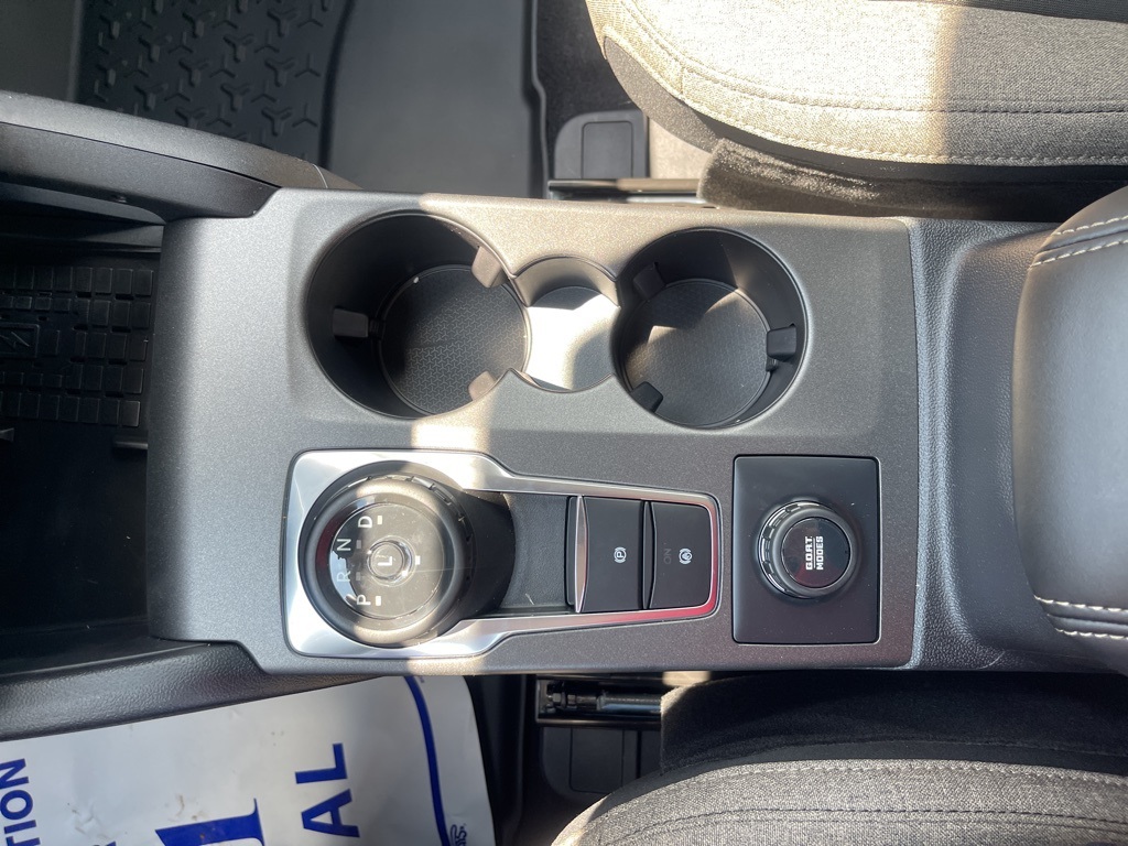 Vehicle image 24 of 40