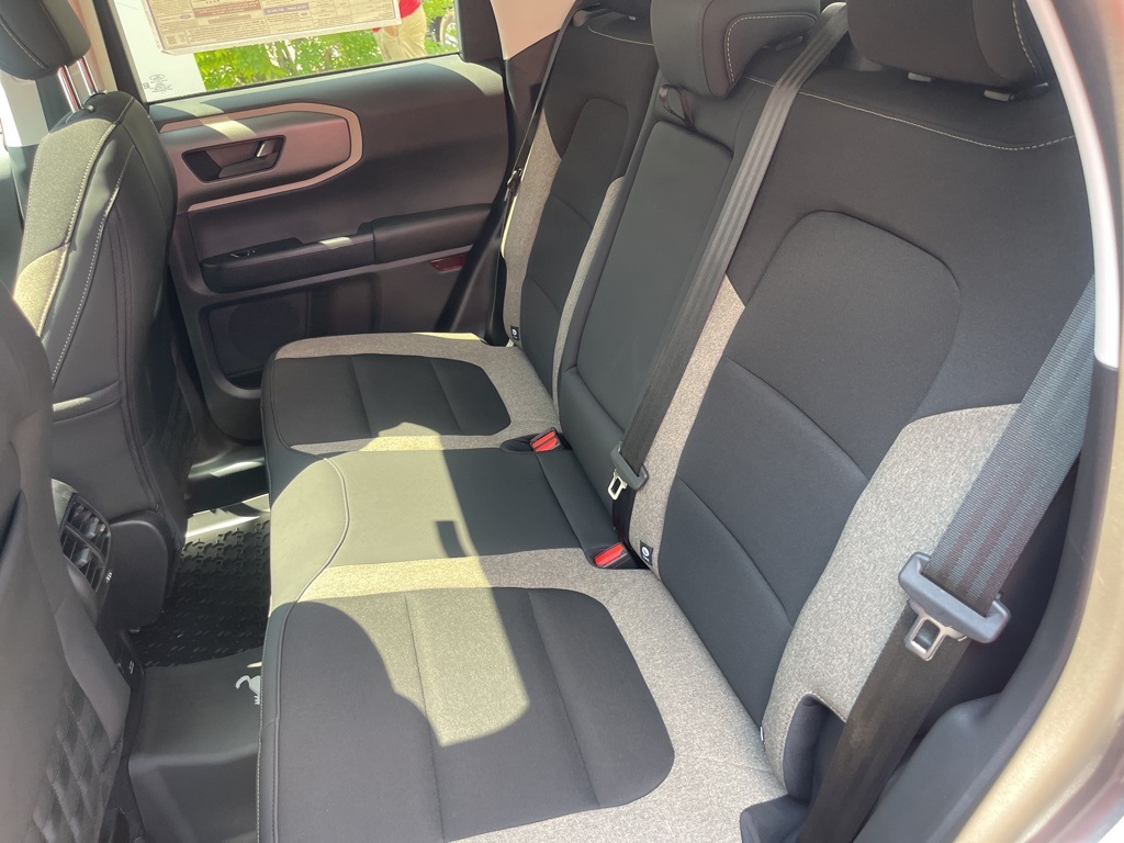 Vehicle image 12 of 40