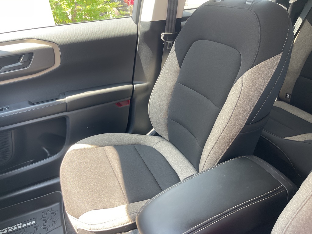 Vehicle image 14 of 40