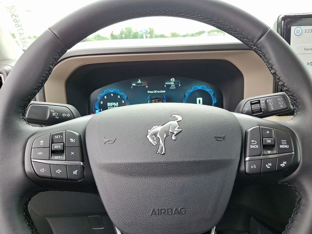 Vehicle image 12 of 13