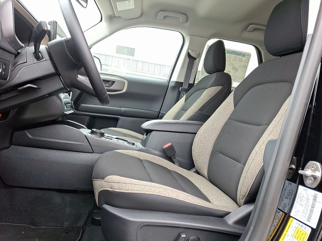 Vehicle image 6 of 13