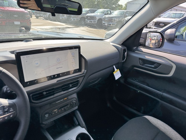 Vehicle image 11 of 34