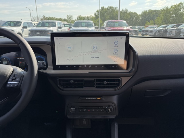 Vehicle image 28 of 34