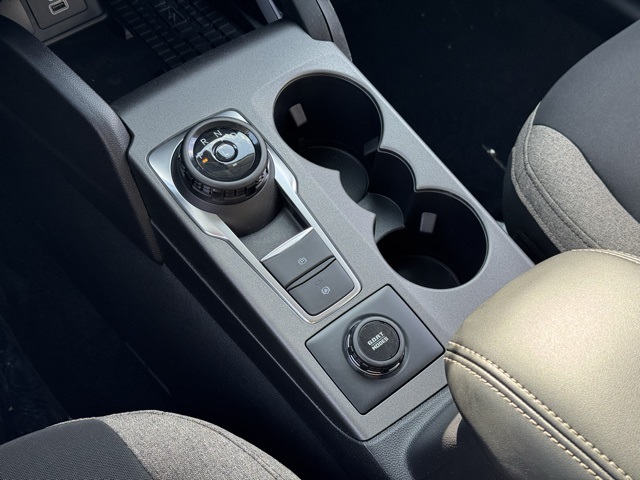 Vehicle image 16 of 34