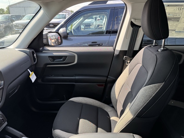 Vehicle image 9 of 34