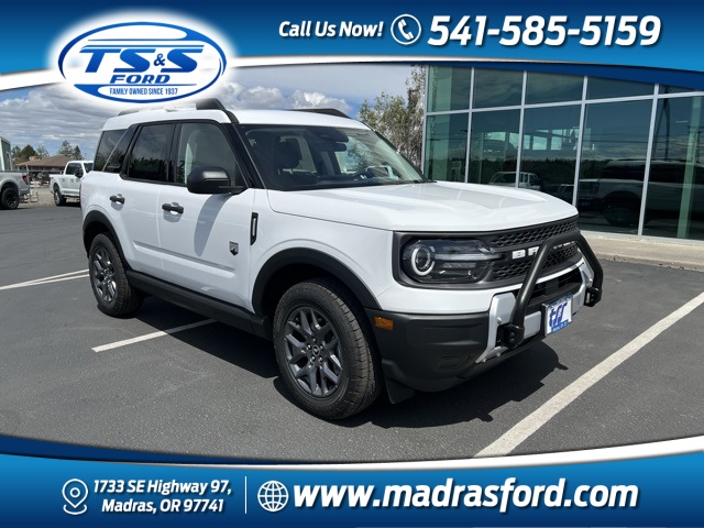 Vehicle image 3 of 32