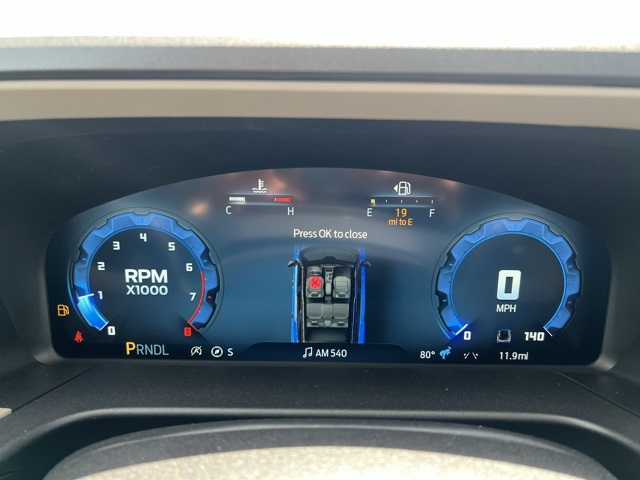 Vehicle image 25 of 32