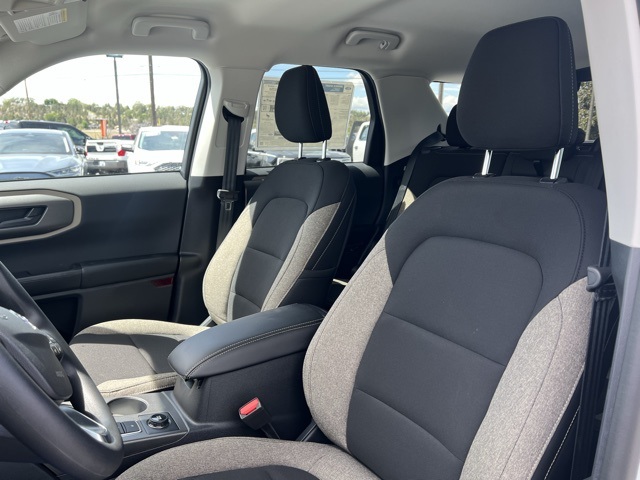 Vehicle image 12 of 32