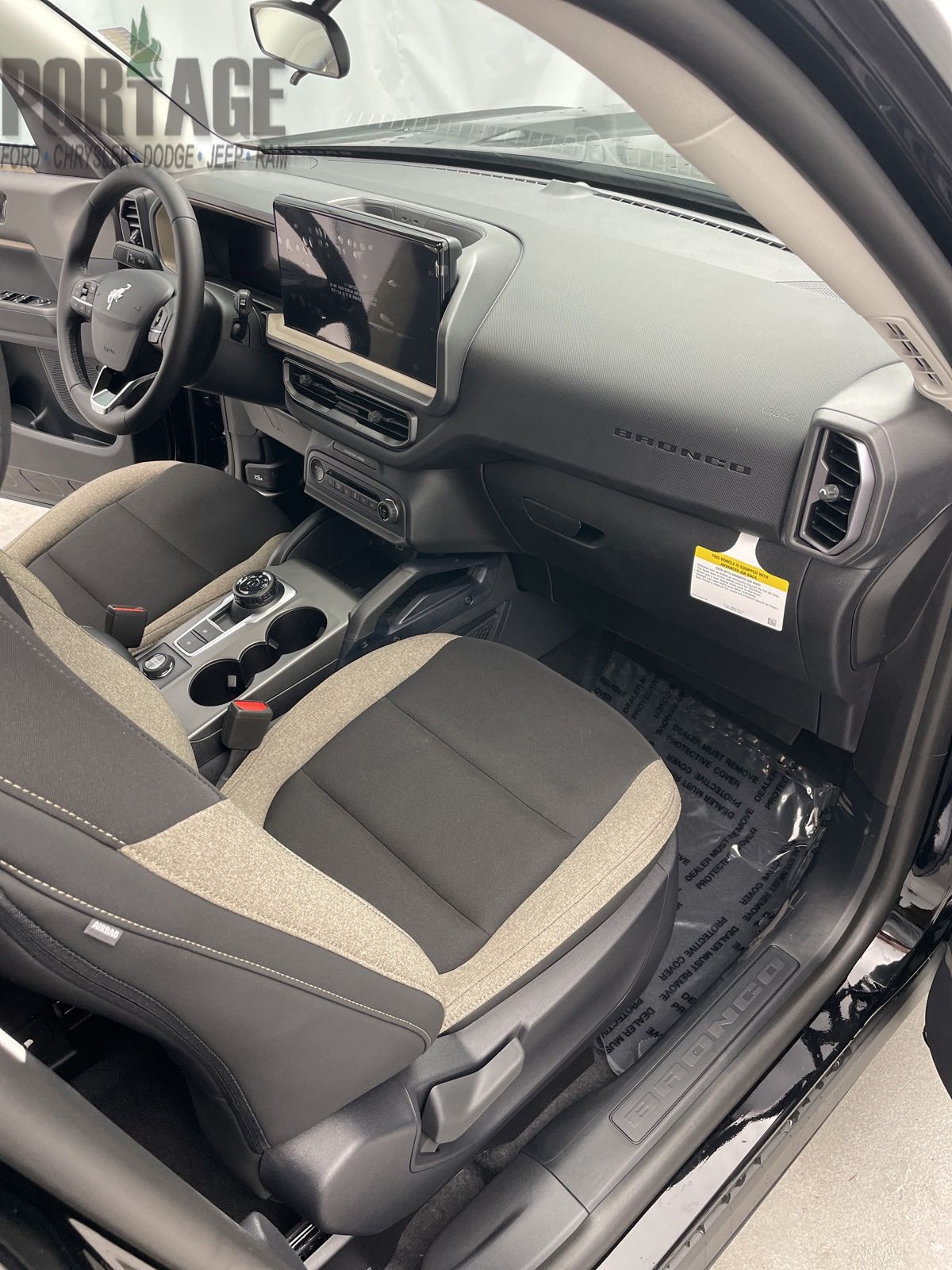 Vehicle image 20 of 39