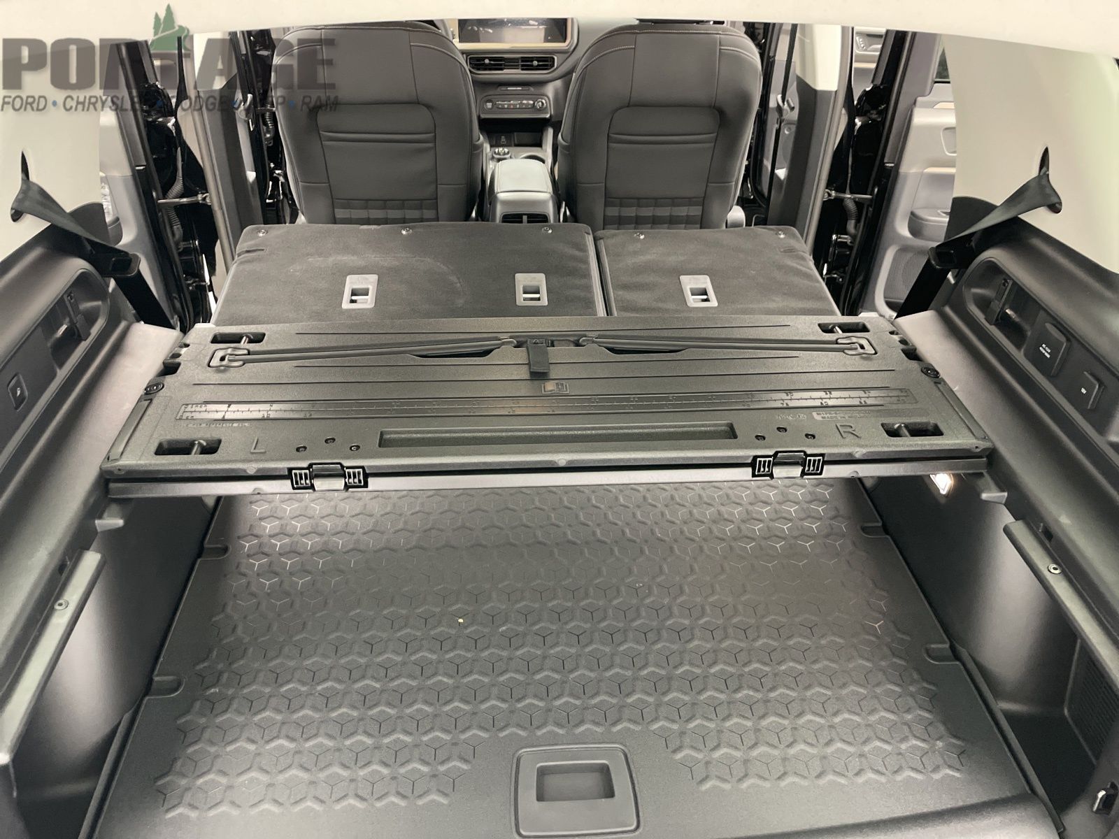 Vehicle image 9 of 39