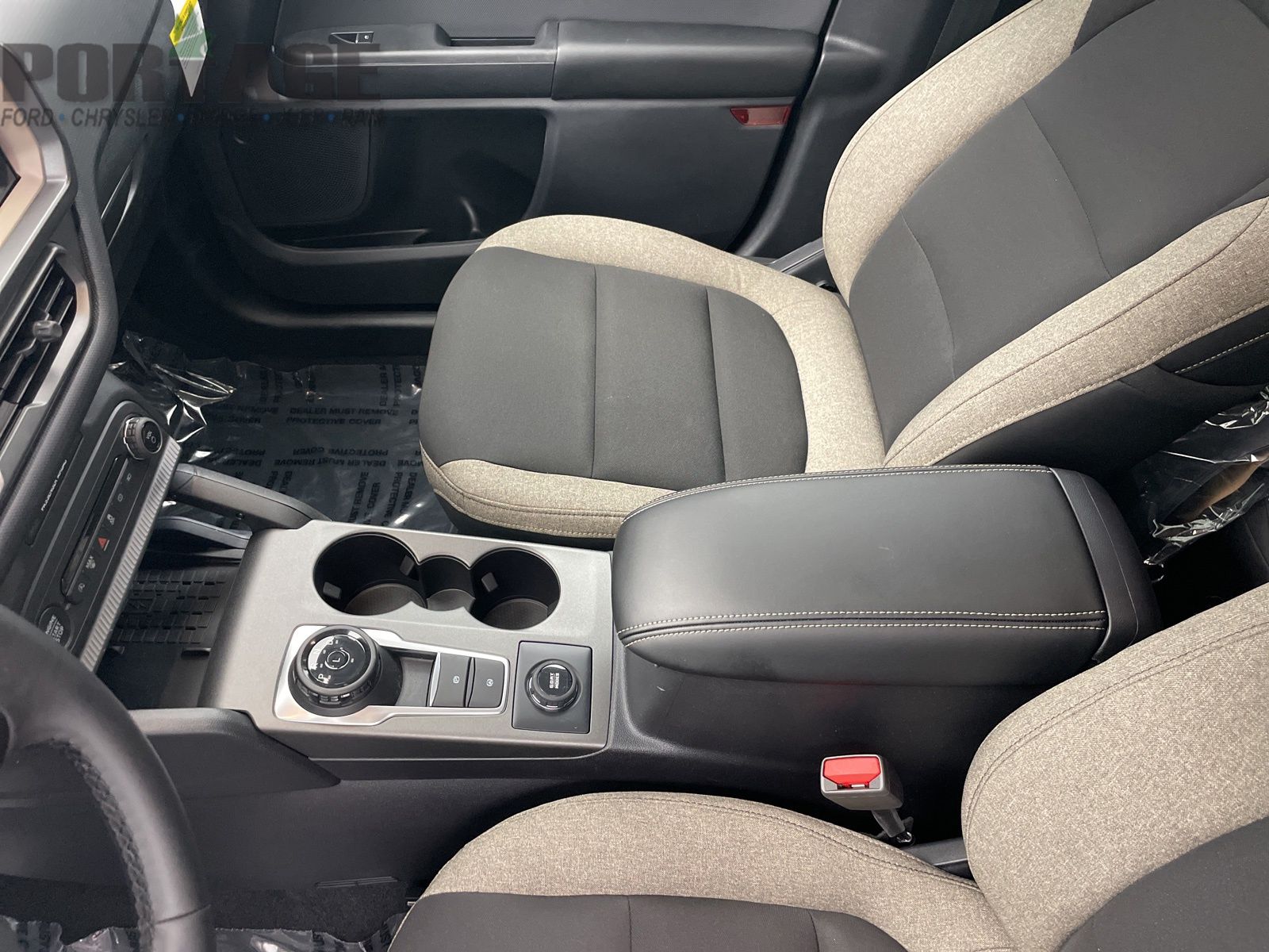 Vehicle image 22 of 39