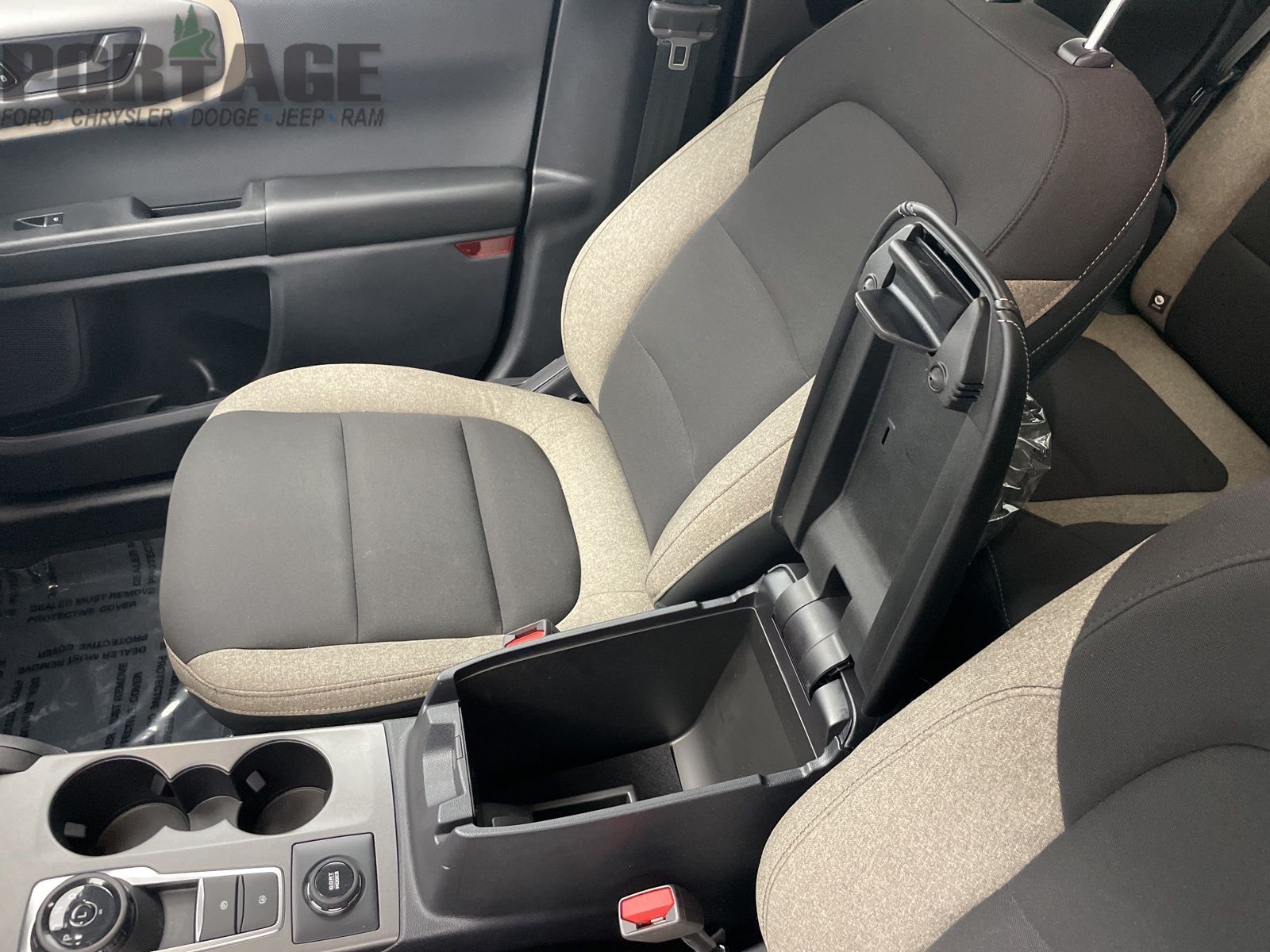 Vehicle image 23 of 39