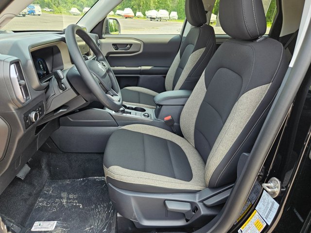 Vehicle image 4 of 6