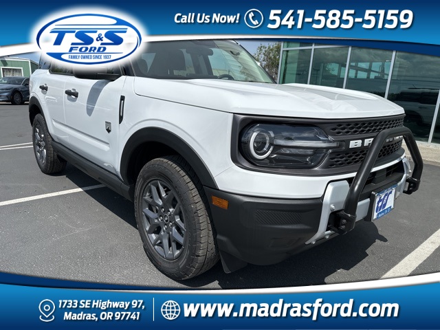 Vehicle image 4 of 39