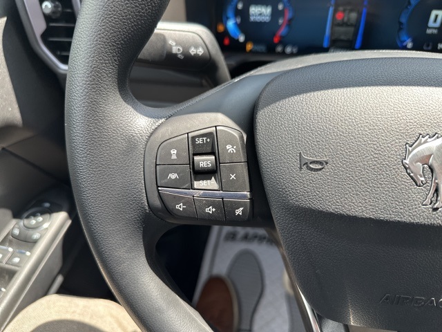 Vehicle image 28 of 39