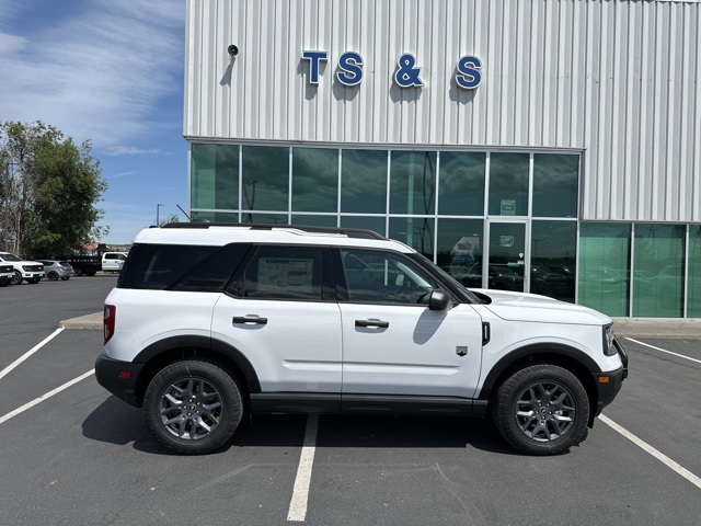 Vehicle image 6 of 39