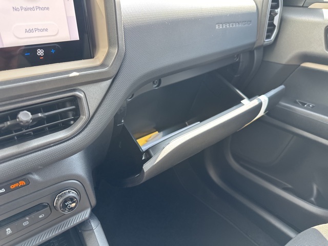 Vehicle image 37 of 39