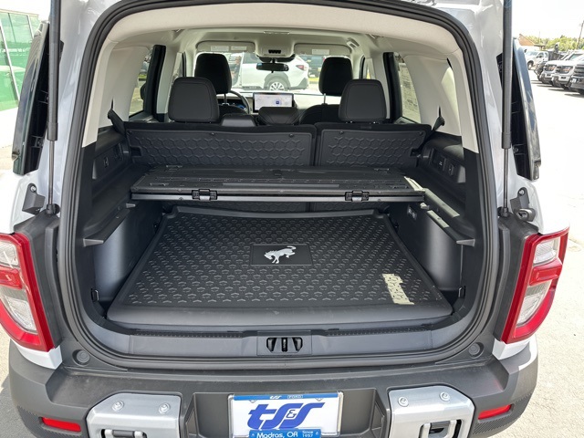 Vehicle image 12 of 39