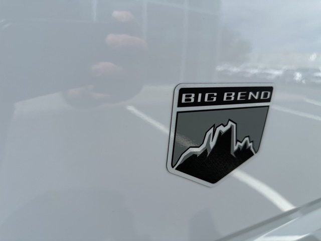 Vehicle image 19 of 39