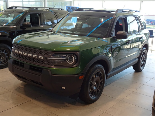 2025 Ford Bronco Sport Big Bend Image 2 of 29