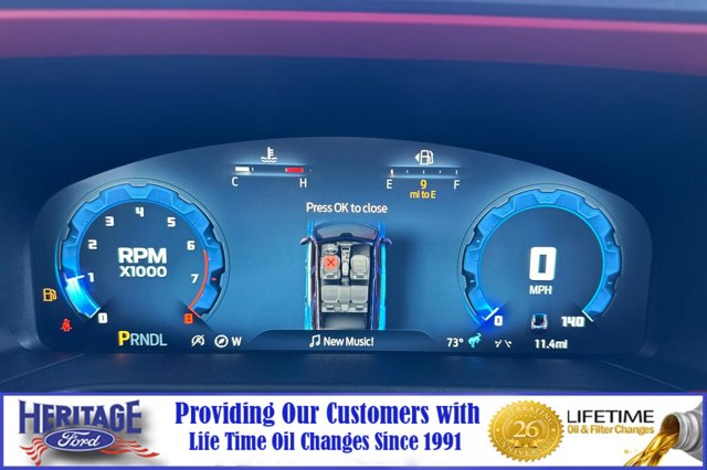Vehicle image 21 of 23