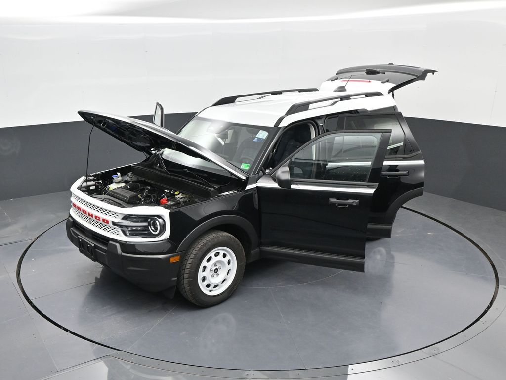 2025 Ford Bronco Sport Heritage Image 3 of 53