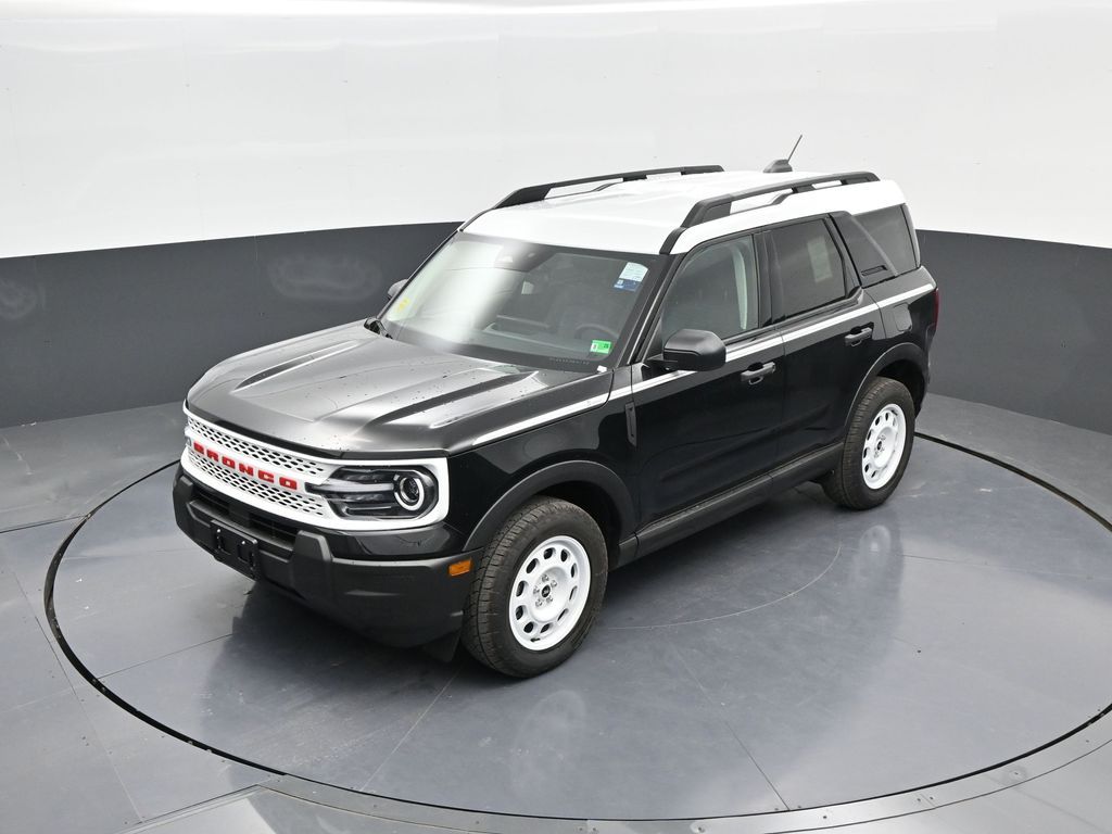 2025 Ford Bronco Sport Heritage Image 2 of 53