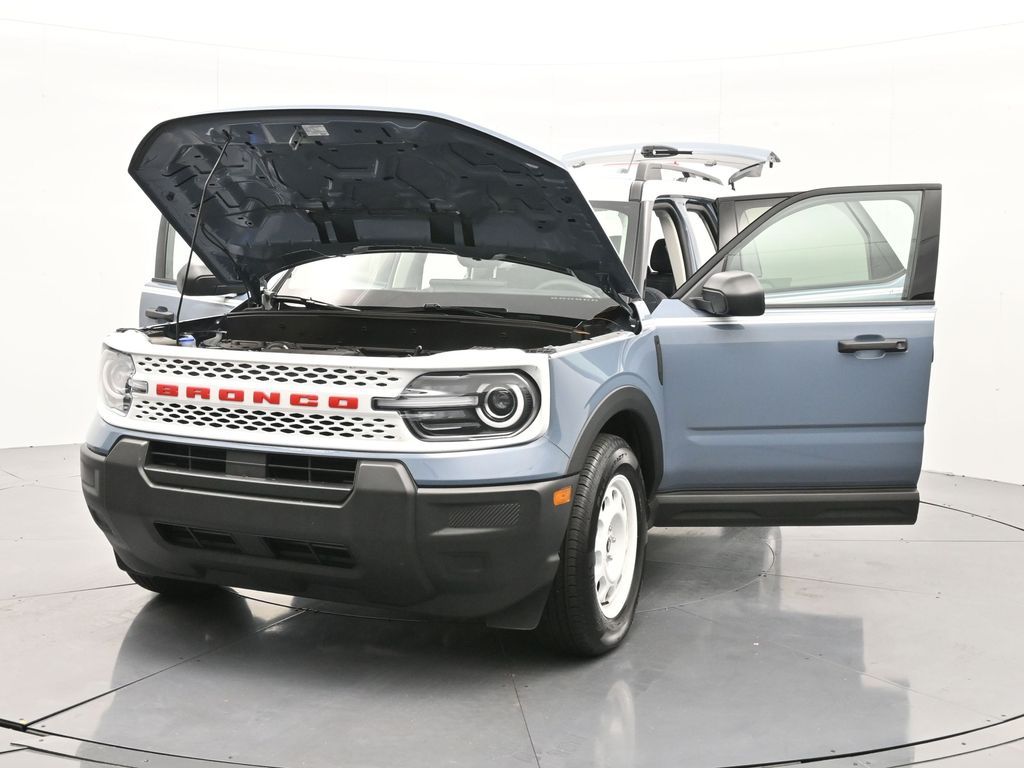 2025 Ford Bronco Sport Heritage Image 3 of 39