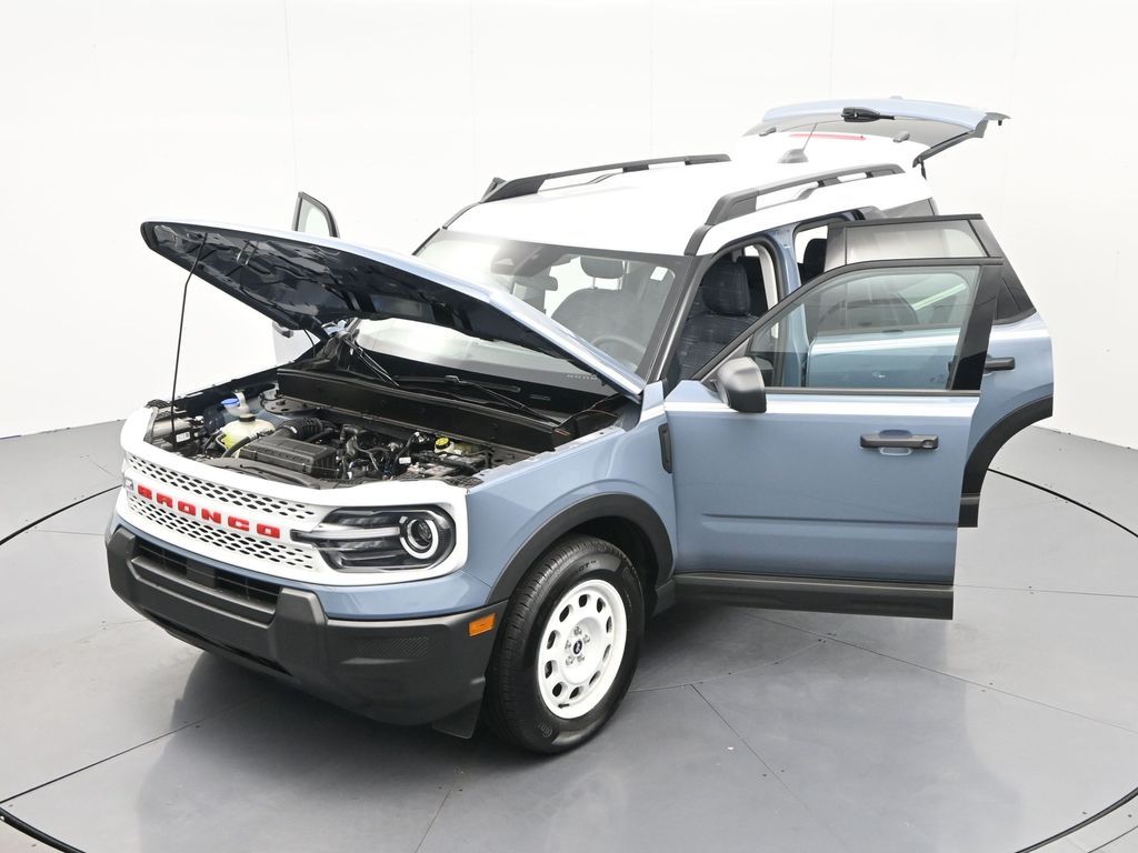 2025 Ford Bronco Sport Heritage Image 4 of 39